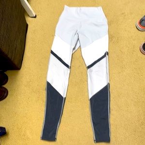 Brand new Alo full leg legging